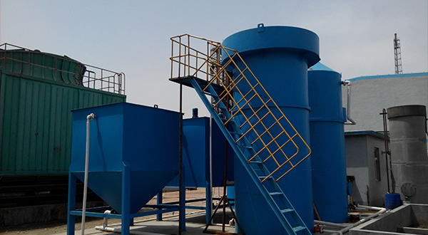 濾池輔助反沖洗的方式有哪些?-青島樂中環(huán)?？萍加邢薰? /> 
</p>
<p style=