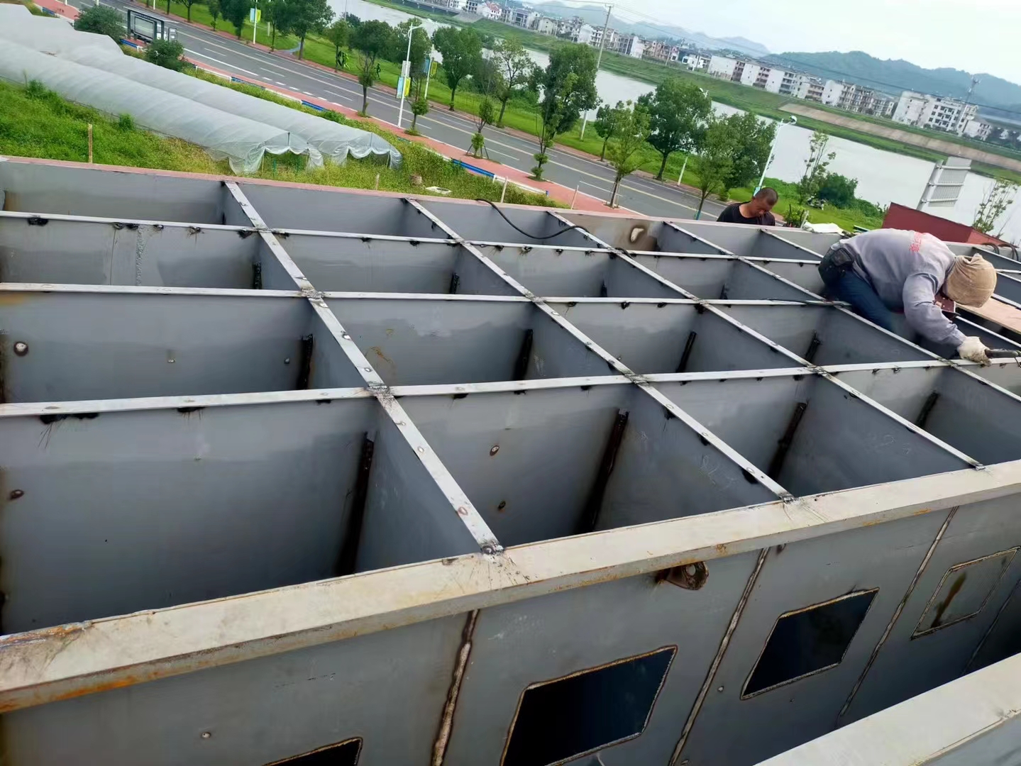 自來(lái)水廠一體化凈水器技術(shù)特點(diǎn)有哪些？